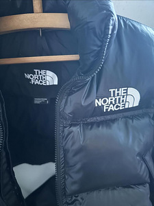 The North Face NUPTSE SHORT JACKET - Пуховик - черный (2 фото из 5)