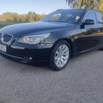 BMW 525