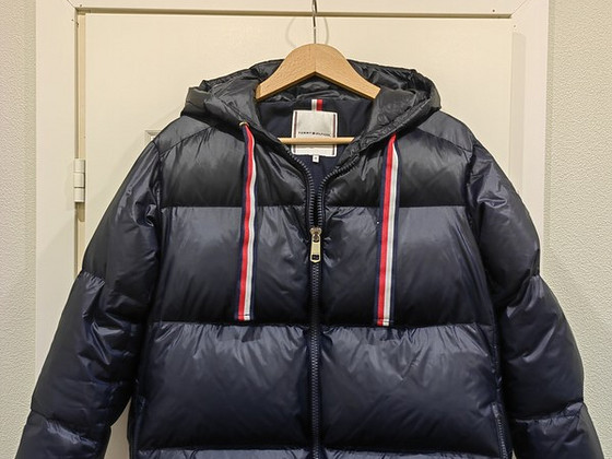 Пуховик XS Tommy Hilfiger