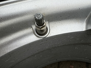 17" Rial veljed 5x112 + naastrehvid 225/55/17 8mm (8 foto / 8)