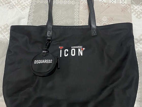 Dsquared2 icon