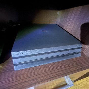 Playstation 4 Pro 1TB