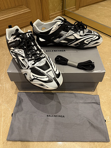 BALENCIAGA suurus 45, originaal (2 foto / 9)