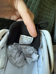 BALENCIAGA suurus 45, originaal (8 foto / 9)