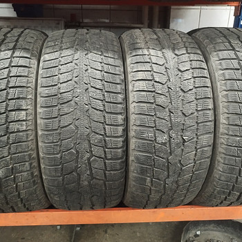 235 50 19 toyo