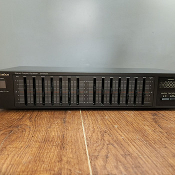 Technics SH-8028 Стерео графический эквалайзер