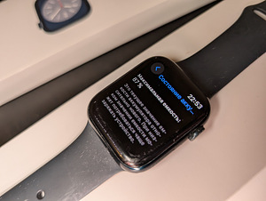 Apple Watch Series 8 GPS Midnight 45mm (1 foto / 3)