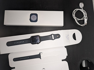Apple Watch Series 8 GPS Midnight 45mm (2 foto / 3)