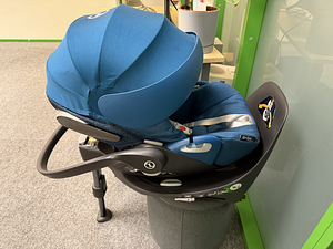 Cybex Cloud Z i-Size - Mountain Blue + cybex Isofix BASE Z (1 foto / 9)