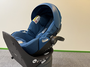 Cybex Cloud Z i-Size - Mountain Blue + cybex Isofix BASE Z (6 foto / 9)