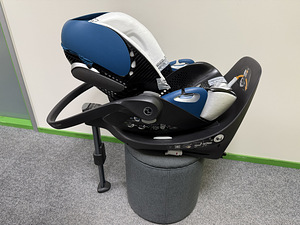 Cybex Cloud Z i-Size - Mountain Blue + cybex Isofix BASE Z (9 foto / 9)