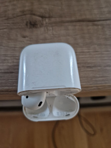 AIRPODS 2 juhtmevaba kõrvaklapp (2 foto / 2)