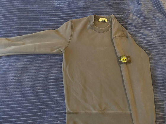 Kampsun Stone Island