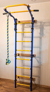 Домашний турник (1 фото из 1)