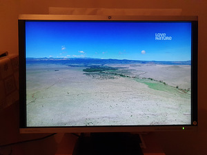 HP LA2405wg 24" (2 foto / 5)