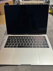 Macbook pro 13 дюймов 2018 3 thunderbolt (1 фото из 5)