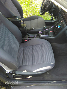 Audi A4 (3 foto / 4)