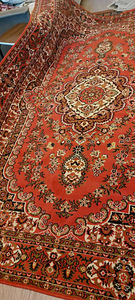 Ковёр большой (1 фото из 2)