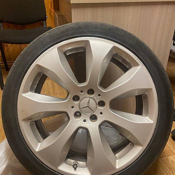 Mercedes veljed koos rehvidega 255/40zr20 101y 235/45zr20 10