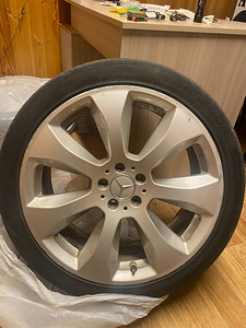 Mercedes veljed koos rehvidega 255/40zr20 101y 235/45zr20 10 (4 foto / 10)