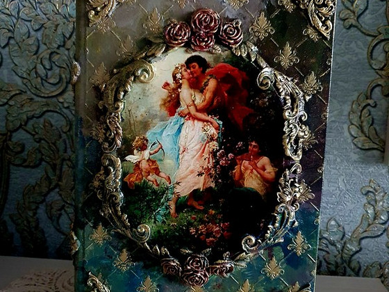 Шкатулка