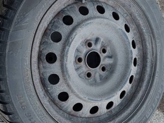 16 " Toyota veljed 5x100 rehvid 205 55 16