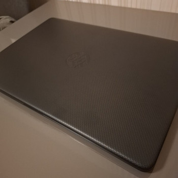 HP Laptop 15s-eq2825no Ryzen-5/8/8/512