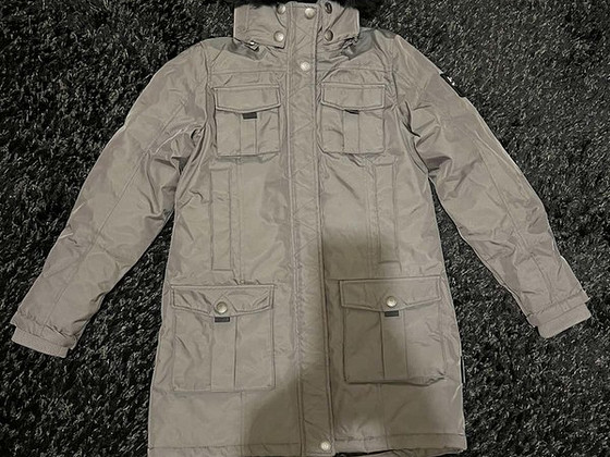 Müüa talveparka. Продается зимняя парка