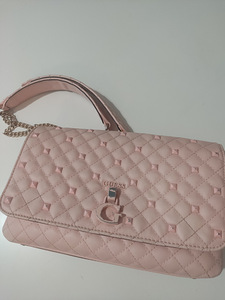 Сумка guess (3 фото из 3)