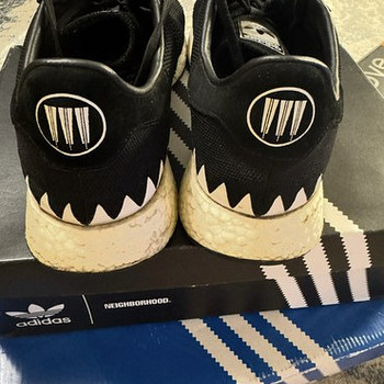 Müüa tossud Adidas x neighbourhood