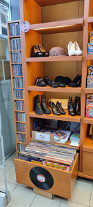 Vinüülplaadid Gi Gi second fashion Tabasalu (2 foto / 10)