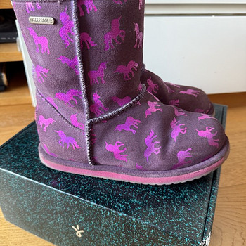 Talvesaapad UGG 32