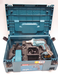 Akukruuvikeraja Makita DFS452, Ilma aku,Tarvikud, Kohver (2 foto / 5)
