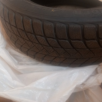 Продам зимнюю резину Landsail 185/65 R15