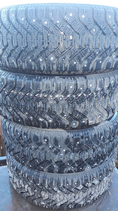 Goodyear Ultragrip 500 (3 фото из 4)