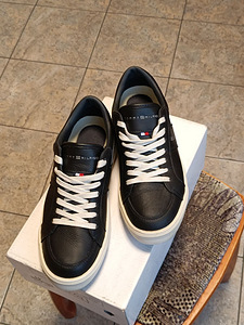 Обувь Tommy Hilfiger 41 (2 фото из 4)