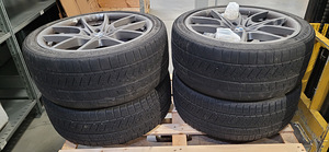 20" BMW оригинальные диски + шины 245/40 (5 фото из 5)