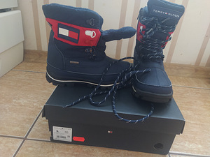 Tommy Hilfiger saapad, 30 (1 фото из 4)