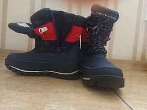 Tommy Hilfiger saapad, 30 (4 фото из 4)