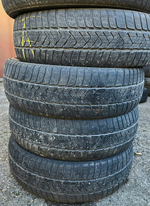 R17 rehvid 205 60 17 pirelli 5mm 4tk dot21 (2 foto / 2)