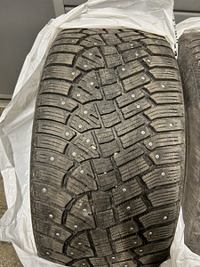 Шипованные шины Continental IceContact 2 275/40R21 T-XL (2 фото из 8)