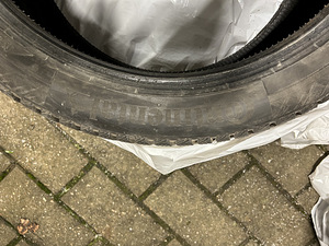 Шипованные шины Continental IceContact 2 275/40R21 T-XL (7 фото из 8)