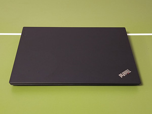 Lenovo Thinkpad T570/ I5 7200U/ 8GB/ 256GB/ 2 батареи! (3 фото из 7)