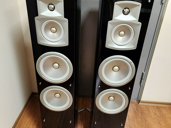 Yamaha NS-777 3-Way Loudspeaker System