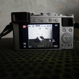 Lumix DMC-LX100 4K 12.8MP + штатив (2 фото из 5)