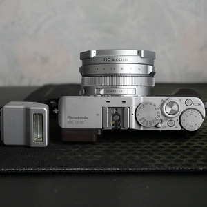 Lumix DMC-LX100 4K 12.8MP + штатив (3 фото из 5)
