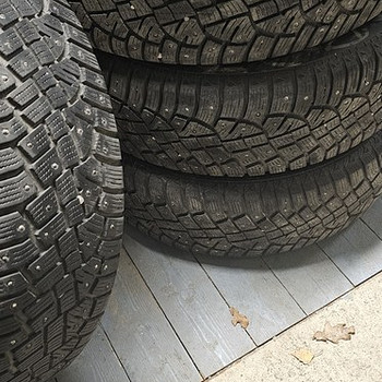 Continetal 215/65/17 xl