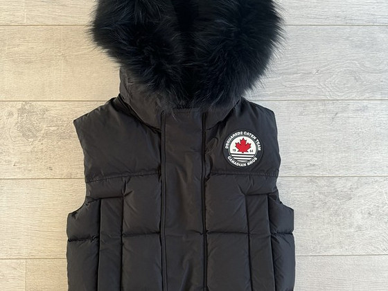 Uus Dsquared2 vest