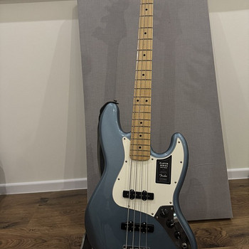 Bass guitar ''Fender Jazz Bass''