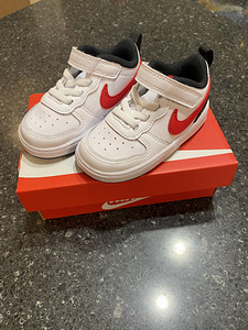 Nike lastetossud (1 foto / 3)